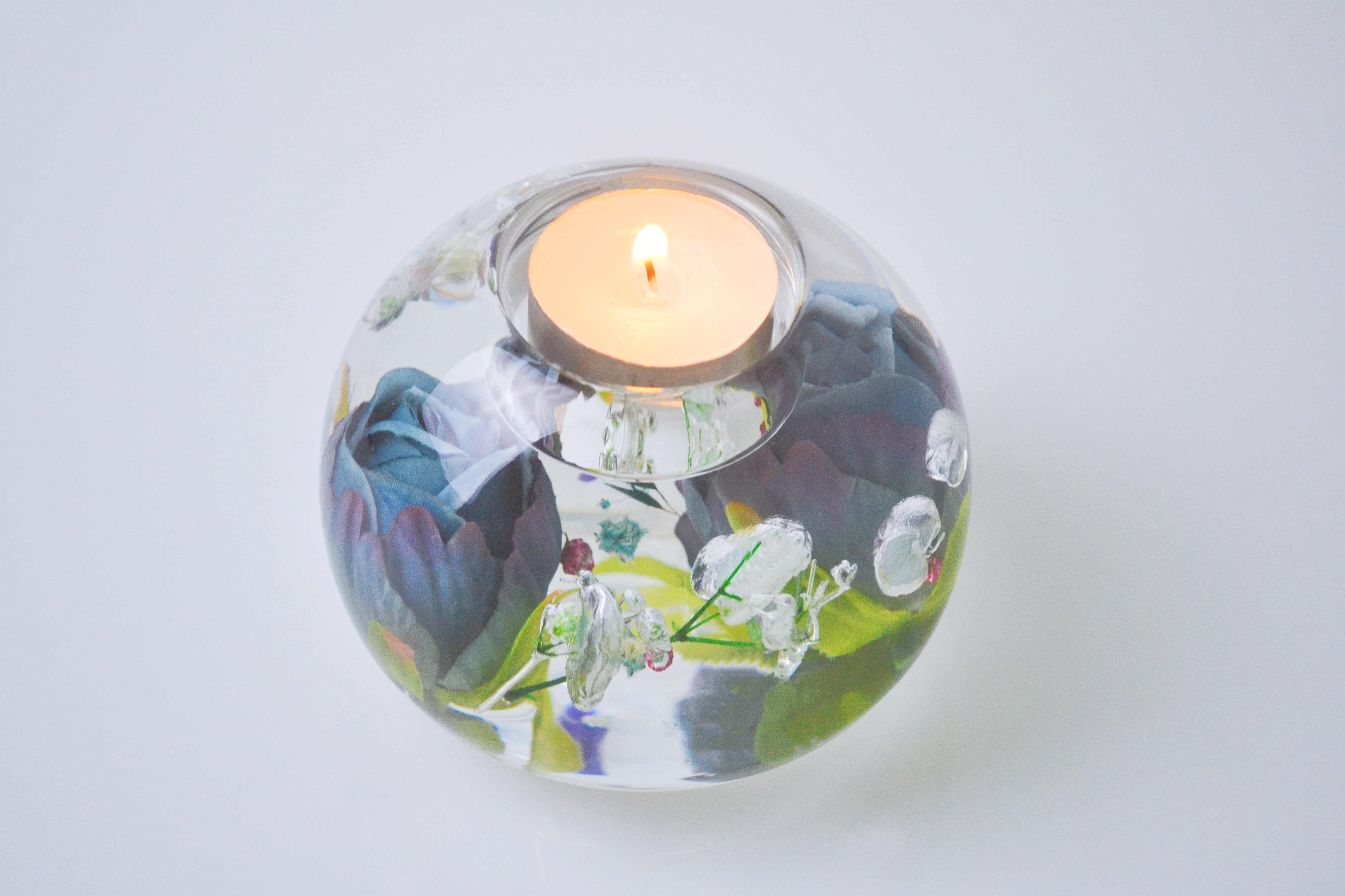 Anloon New Design Artistic Flower Deco. Candle Holder